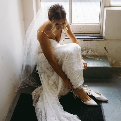 Dolce Vita Top Pick | Carel Off White Satin Heels