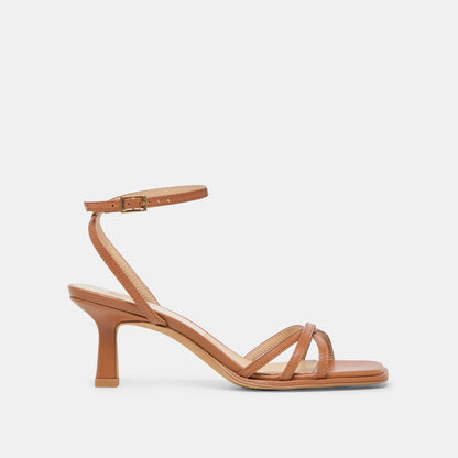 Dolce Vita Essential | Manji Saddle Leather Heels