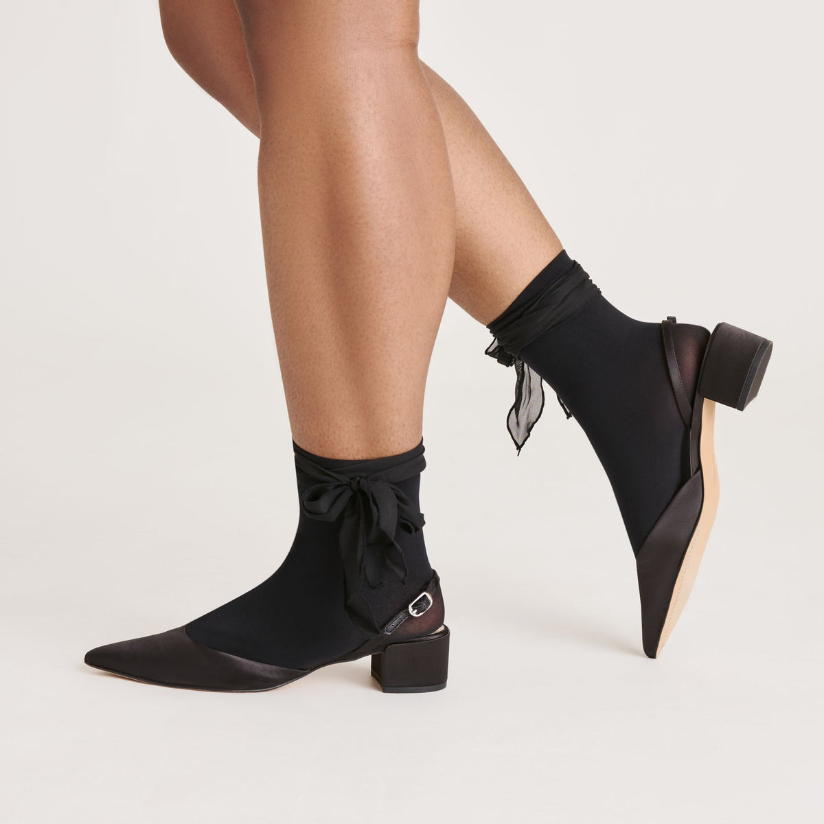 Dolce Vita Essential | Tie Bow Black Anklet Socks